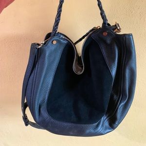 Leather purse with shade detail